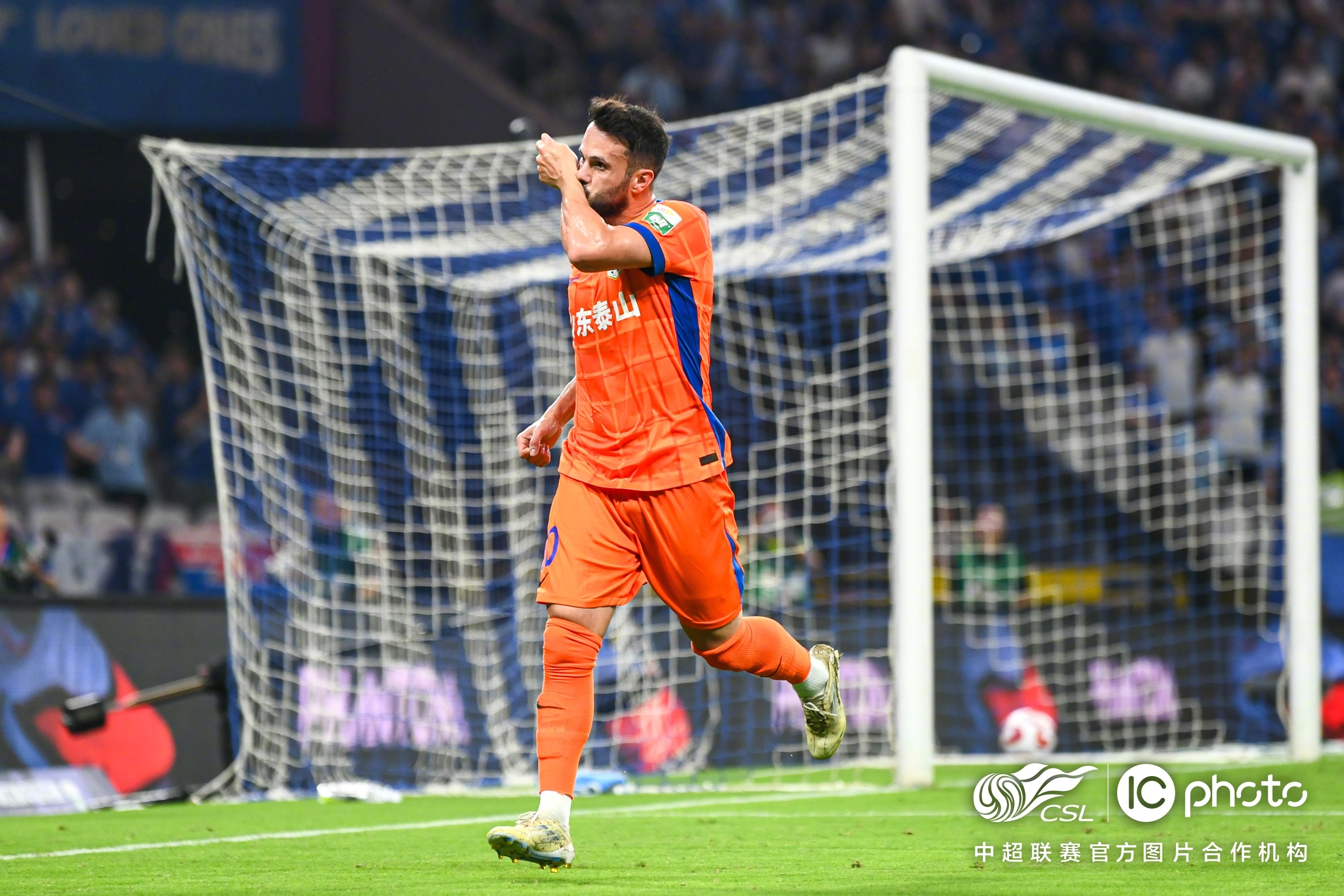 九游体育官网-山东泰山赛后扳平良机风云突变布鲁克林篮网今晨再遭质疑，这操作让人直呼：拜仁慕尼黑集结日单刀错失